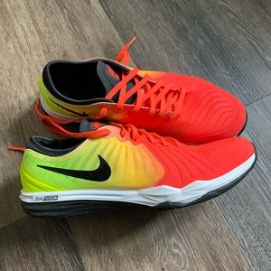 Nike Dual Fushion Workout Running Sneakers